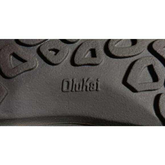 Olukai Boys Youth Ohana Sandals Size 8 Gray Sandals Great Condition Slip On - Picture 8 of 11